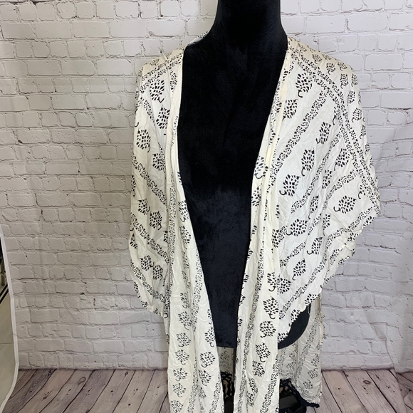 simply yours Accessories - Simply Yours Cardigan NWT OSFA